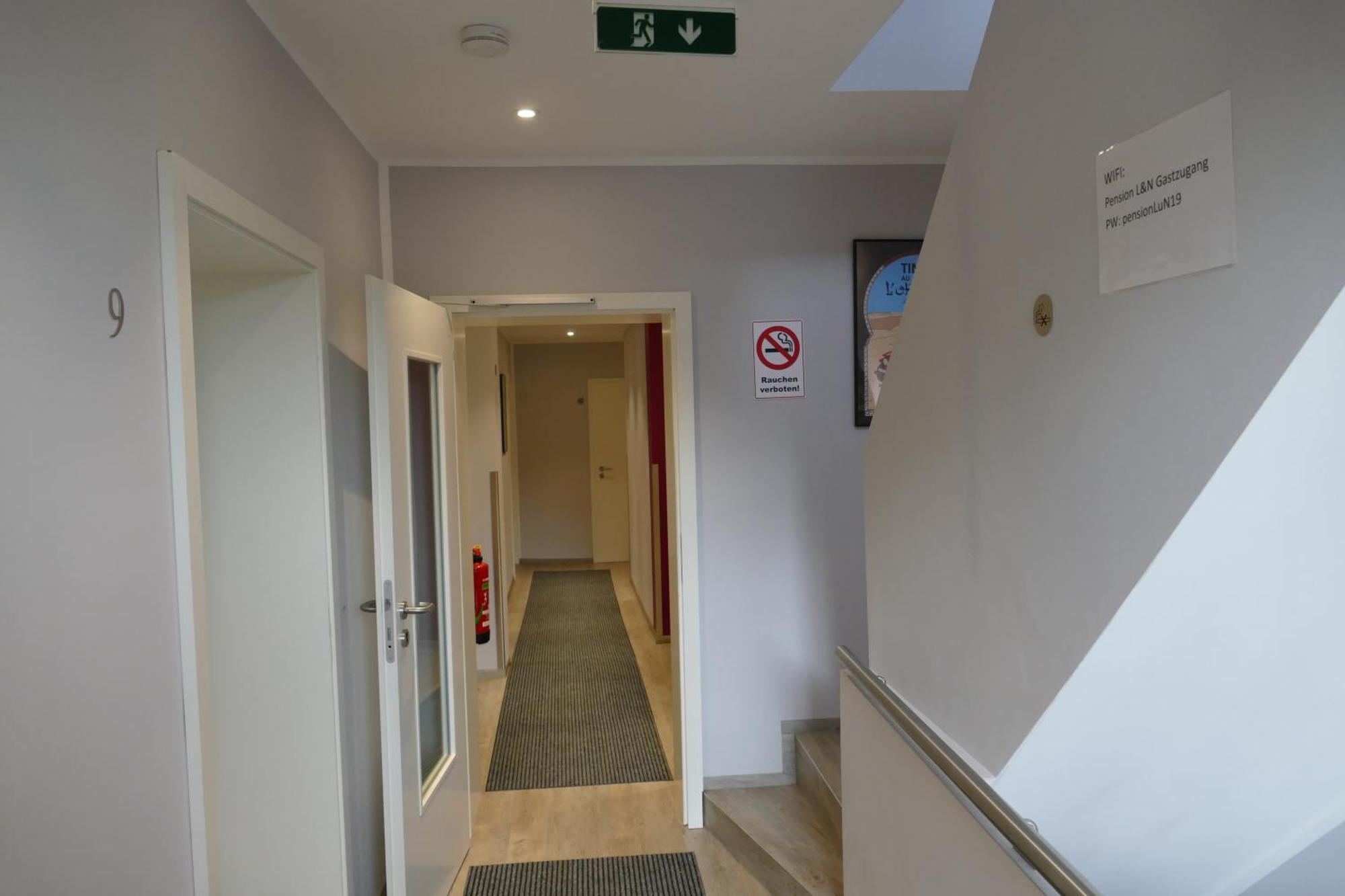 Pension Soelde Ug Dortmund Esterno foto